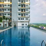 Modern Look Studio Lrt City Sentul - Royal Sentul Park Apartment By Travelio