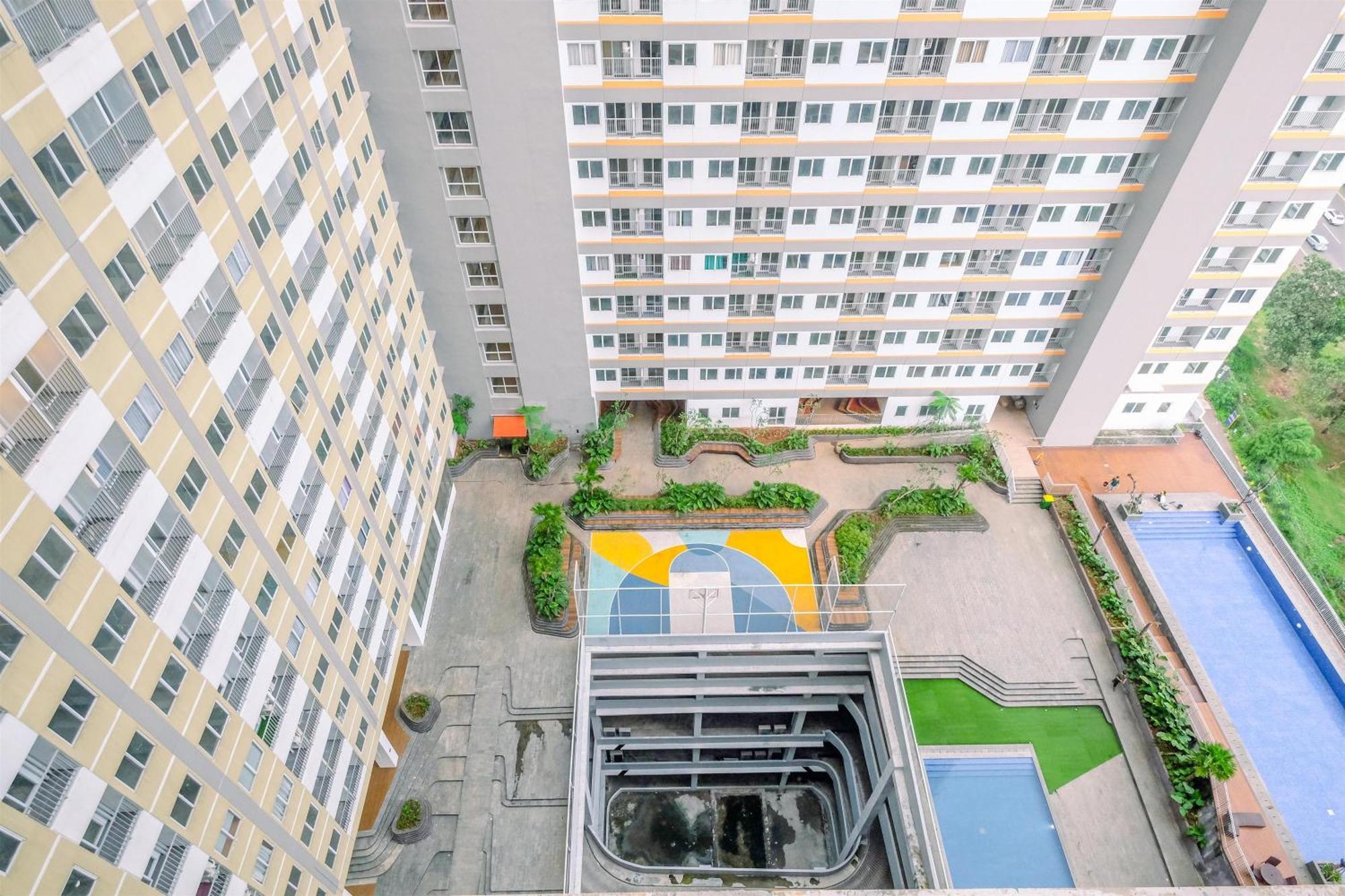 Modern Look Lrt Sentul - Royal Sentul Park By Travelio Apartemen Bogor
