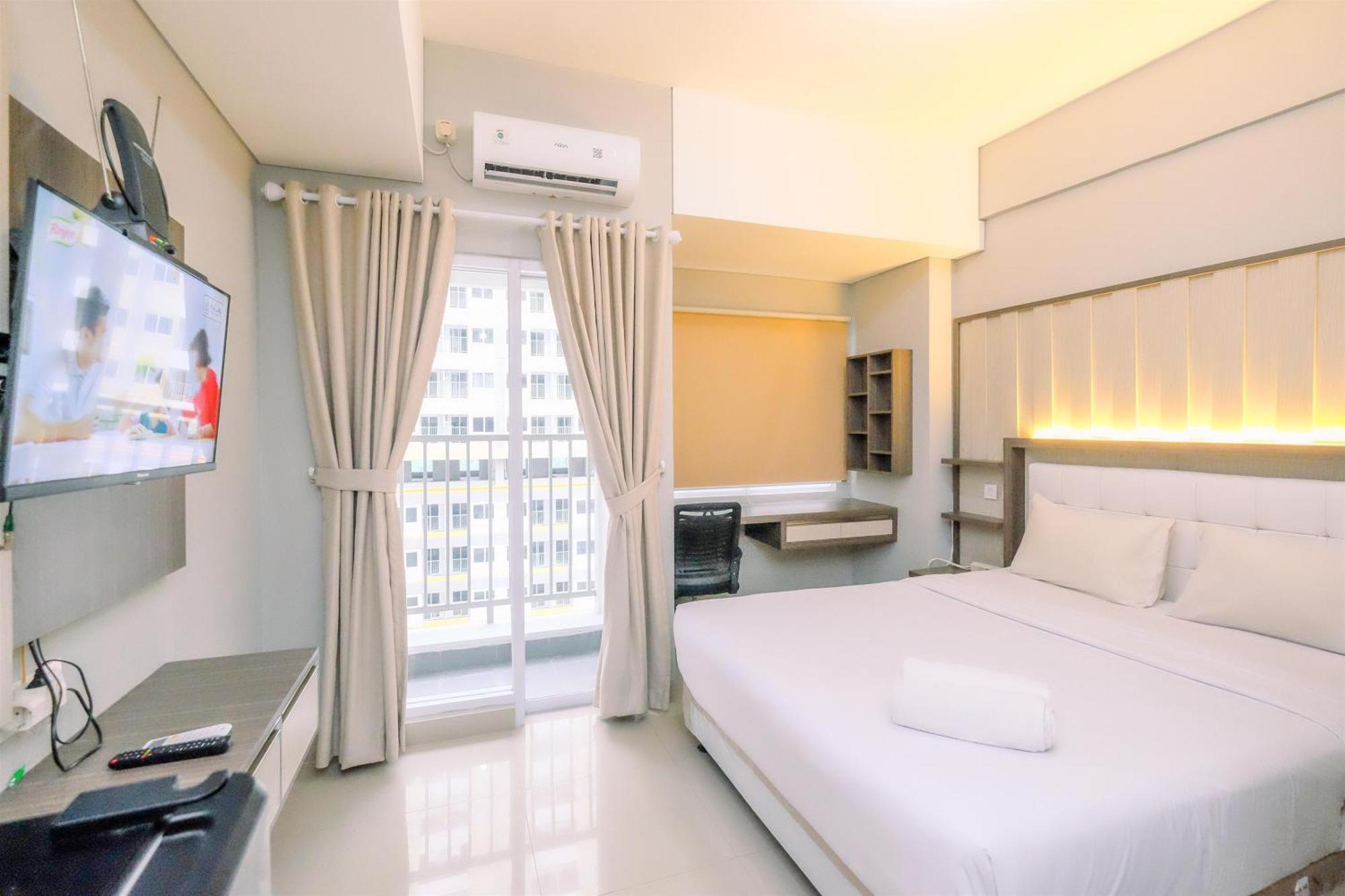Apartemen Modern Look Lrt Sentul - Royal Sentul Park By Travelio Bogor